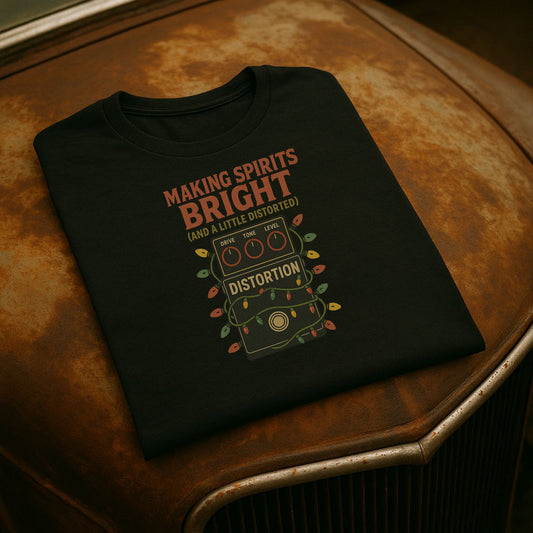 “Making Spirits Bright (and a Little Distorted)” – Funny Guitar Pedal Christmas T-Shirt